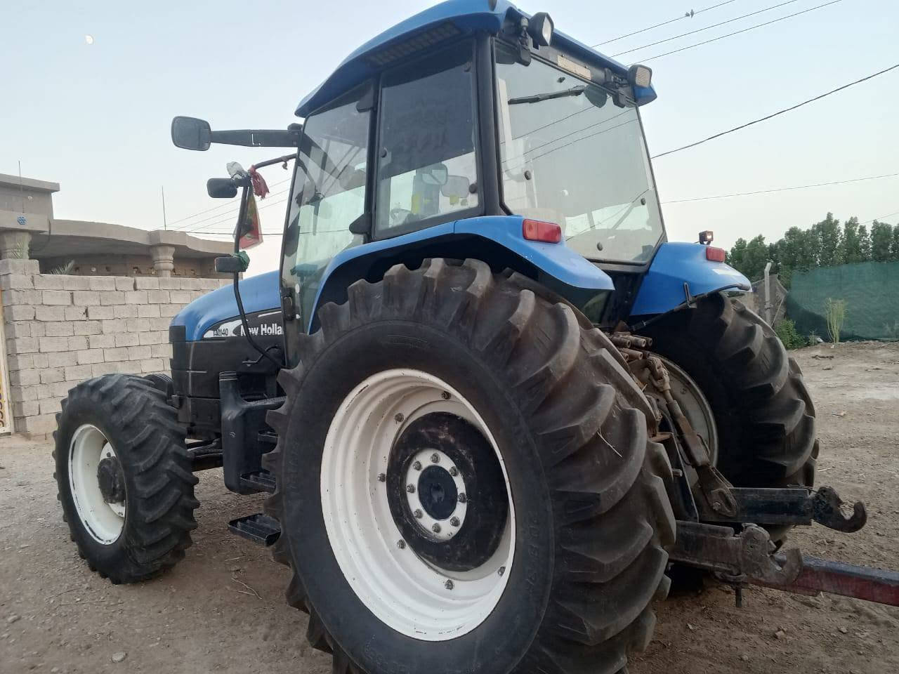 السلام عليكم مكينه البيع حجم 140 فوال عادي كفاله عامه برقي ما نقص  رقم واسط بسمي ويه دسك حجم 24 الستفسار وتصل على رقم ‏‪***********‬‏
