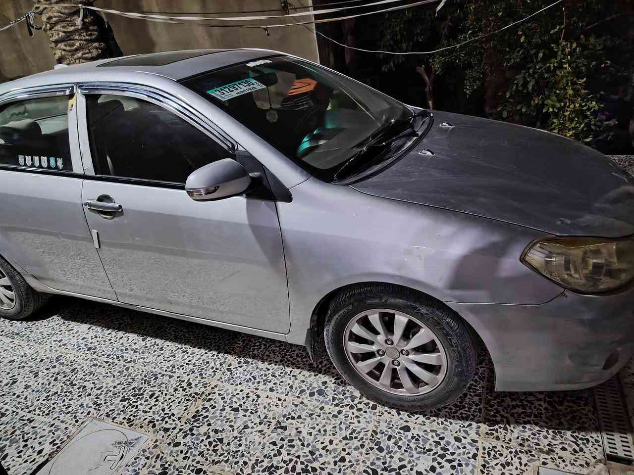 السلام عليكم BYD G3 موديل 2013كير مكينه خير من الله فتحه كشنات جلد بصمه حساسات خلفيه تبريد تدفئه شغالات الإتصال على رقم *********** السعر 57
