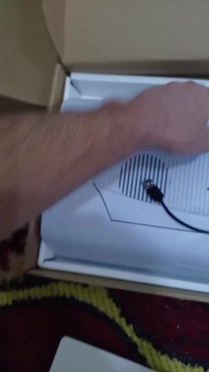 بسم الله الرحمن الرحيم 
اللهم صل علئ محمد وال محمد 
واتس ***********
