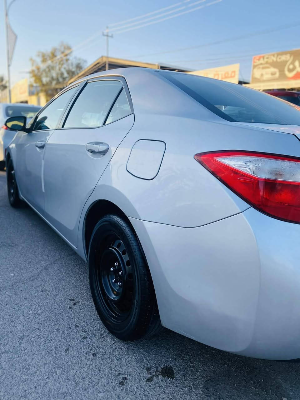 السلام عليكم كورلا ٢٠١٥ رقم سليمانيه لل٢٨ شرط التحويل دفتر بانزين كير محرك صدر كله شرط سياره ماناقصها الف بيها جاملغ تبديل وبابين رش بدون تبديل وهلال الخلفي شرط بدون دواخل بدون ايرباك بدون شاصي السعر ١٢٢ بيها مجال قليل مكاني الحويجه ***********
