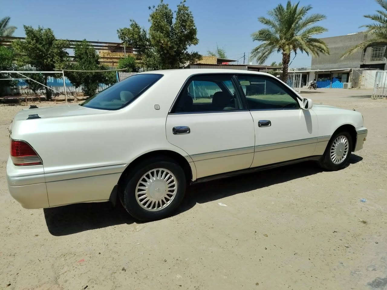 سلام عليكم سياره راس الثور كراون مديل 95السياره  مكفوله كصه وضربه ونقل جثه والعيب الشرعي السياره تخم تاير جديد حداده تبريد ثلج🥶 جديده  كير ومحرك 3000/ بسمي  تحويل مباشر مكان السياره بابل الحمزه الغربي   السعر 95وبيه مجال الرقم للستفسار /***********
