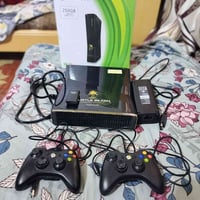 اكس بوكس 360 • ملحقات كاملة • ٢٠٠ لعبة