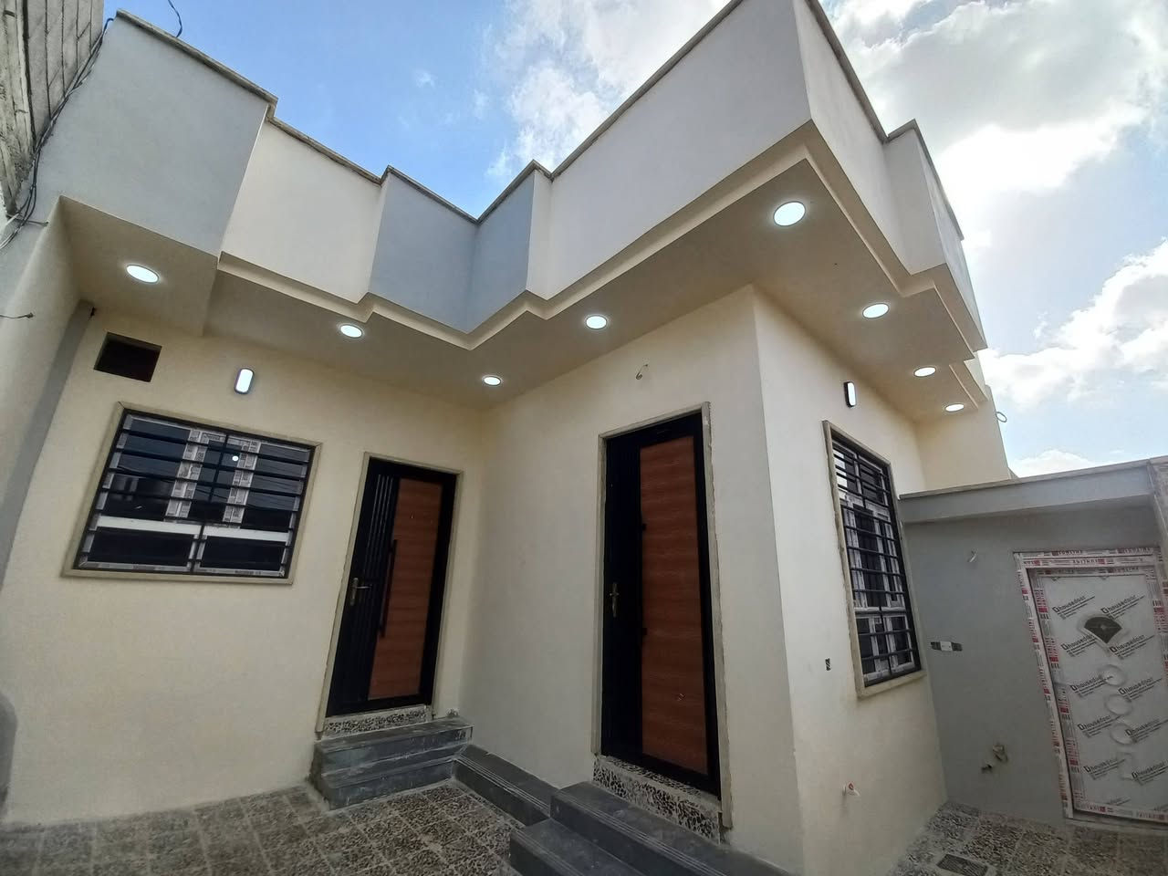 بيت للبيع العنوان القوسيات قرب المدرسه الصينيه 🏤المساحه ١٩٠متر خدمات كامله شارع تبليط ➡️سعر مناسب 🚪الاستفسار الاتصال على الرقم 📲***********
***********
بيت للبيع العنوان القوسيات قرب المدرسه الصينيه 🏤المساحه ١٩٠متر خدمات كامله شارع تبليط ➡️سعر مناسب 🚪الاستفسار الاتصال على الرقم 📲***********

