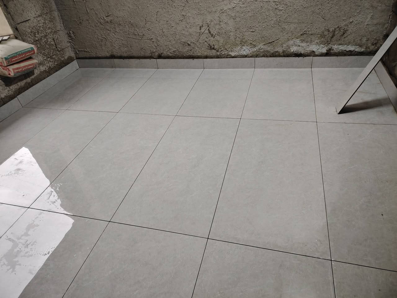 السلام عليكم جزء من عملي جدار وارضيه وكوبنات حلان
كورك بي واتساب
***********
***********
