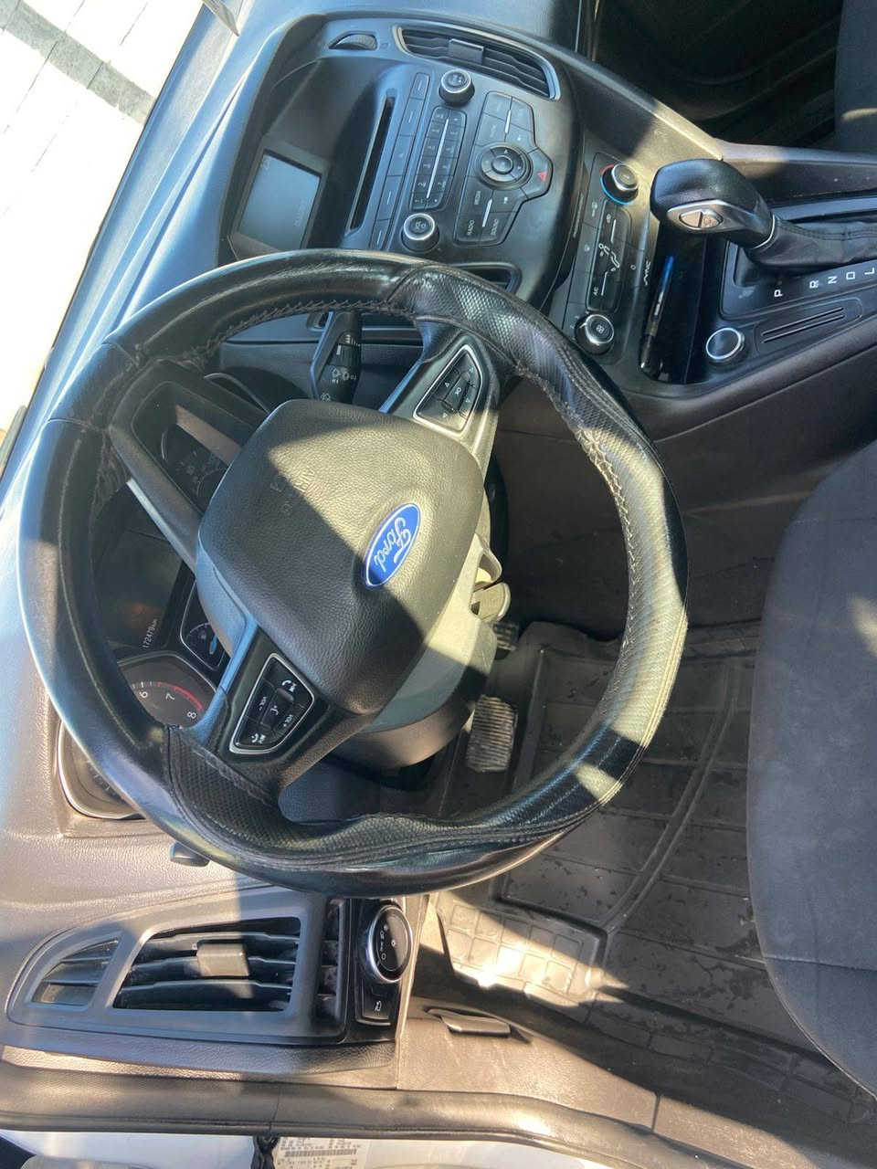 فورد فوكس اس 2017
ابيض.. رقم أربيل جديد
السعر 86 ورقه .. االحادث مرفق بصوره بالمنشور
ببدون داخل حيل نظيف
مكلف بالنشر
***********
