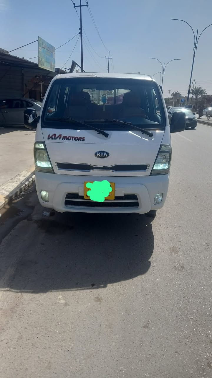 كية موديل ٢٠١٣ محدث ٢٠١٨(كص)
كير محرك تايرات صدر غرفة كلها بشرط جديدة حيل 
محرك ٣٠٠٠
السيارة احلى من صور 
السعر ٥٥ وبيها مجال 
 ***********

