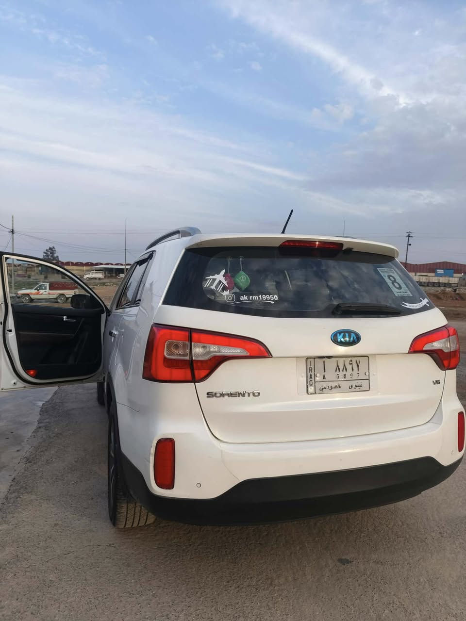 سورنتو للبيع موديل 2014بدون ضرر سيارة جديد عنوان موصل رقم هاتف ***********
