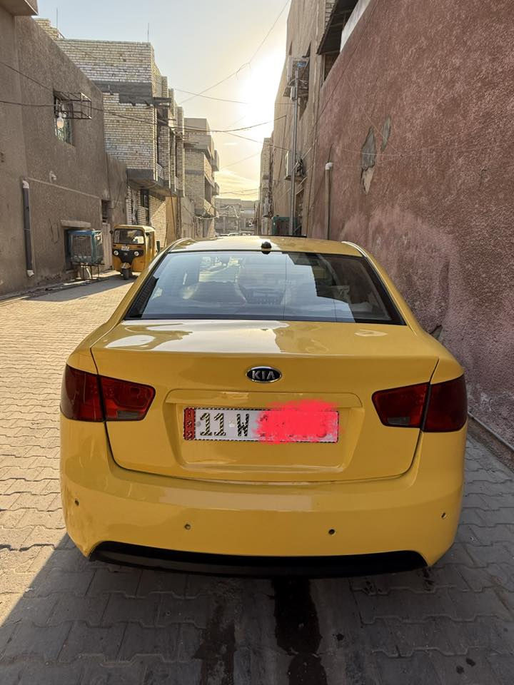 كيا فورتي بغداد موديل 2013 أمريكي حادث قبق صندوك                                                        محرك 2000 دوش 
السعر 100 قفلها 
العنوان بغداد مدينة الصدر 
رقم الهاتف ***********
موجود واتساب
