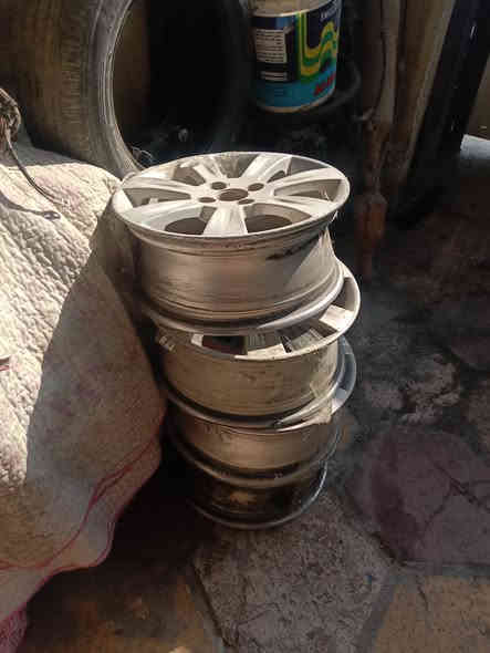 السلام عليكم
غراض ليفان 620 اصلية للبيع للتواصل على الواتساب وعلى الرقم ***********ولدي توصيل الى جميع المحافظات
