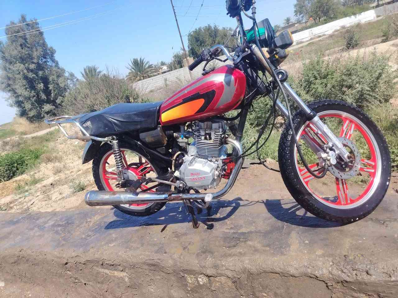 سلام عليكم خوان عندي هاي دراجه لبيع خمسه كير موديل 22 دراجه حلوه بس مهموله يرادله ترتيب محرك مكفول سعر 175وبيه مجال بصيط مكاني بغداد المحموديه *********** ///***********
