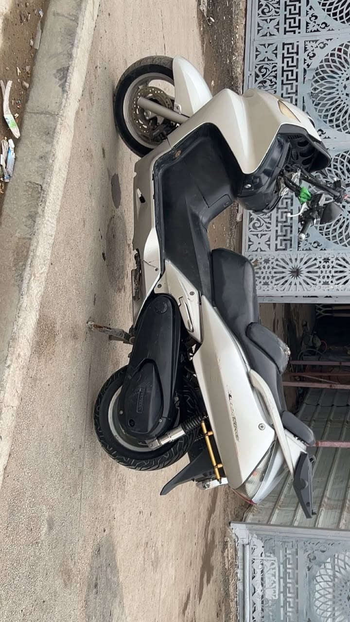 سلام عليكم ورحمة الله وبركاته اخوان دراجه سلفر ونج للبيع مكينه مكفوله كفر أمام عينك كهربائيات كامه السعر ١٥٥٠وبيها مجال حك الجيه عنوان الأمين الثانيه لاستفسار ***********
