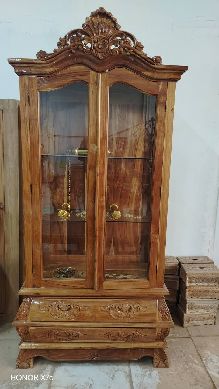 جاتي للأثاث
الوصف أسفل الصوره
#اثاث #طبلات #فاترينه #جاتي
@للجميع


**إذا كنت صاحب هذا الإعلان وتريد حذفه لأي سبب، رجاءا أرسل رسالة إلى الدعم الفني**