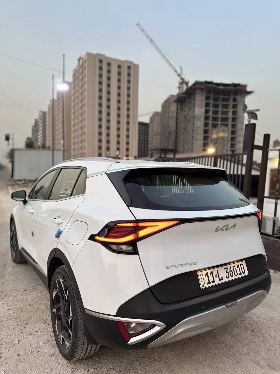 السلام عليكم
هاي الحلوة للبيع🤍
سبورتج خليجي 
رقم بغداد بسمي
موديل 2024
السياره مكفوله كفالة عامه 
ماعدة طخات ثنين صغار بلباب الصدر وباب الوره سايق
ماشية 38 كيلو
الموصفات كراسي كهرباء
داخل بيجي
جنطة كهرباء
كشنات تدفئه 
وبعد موصفات السبورتج معروفة 
السعر 22800$ وبيها مجال بصيط
الاستفسار الاتصال وبخدمتك 
***********
