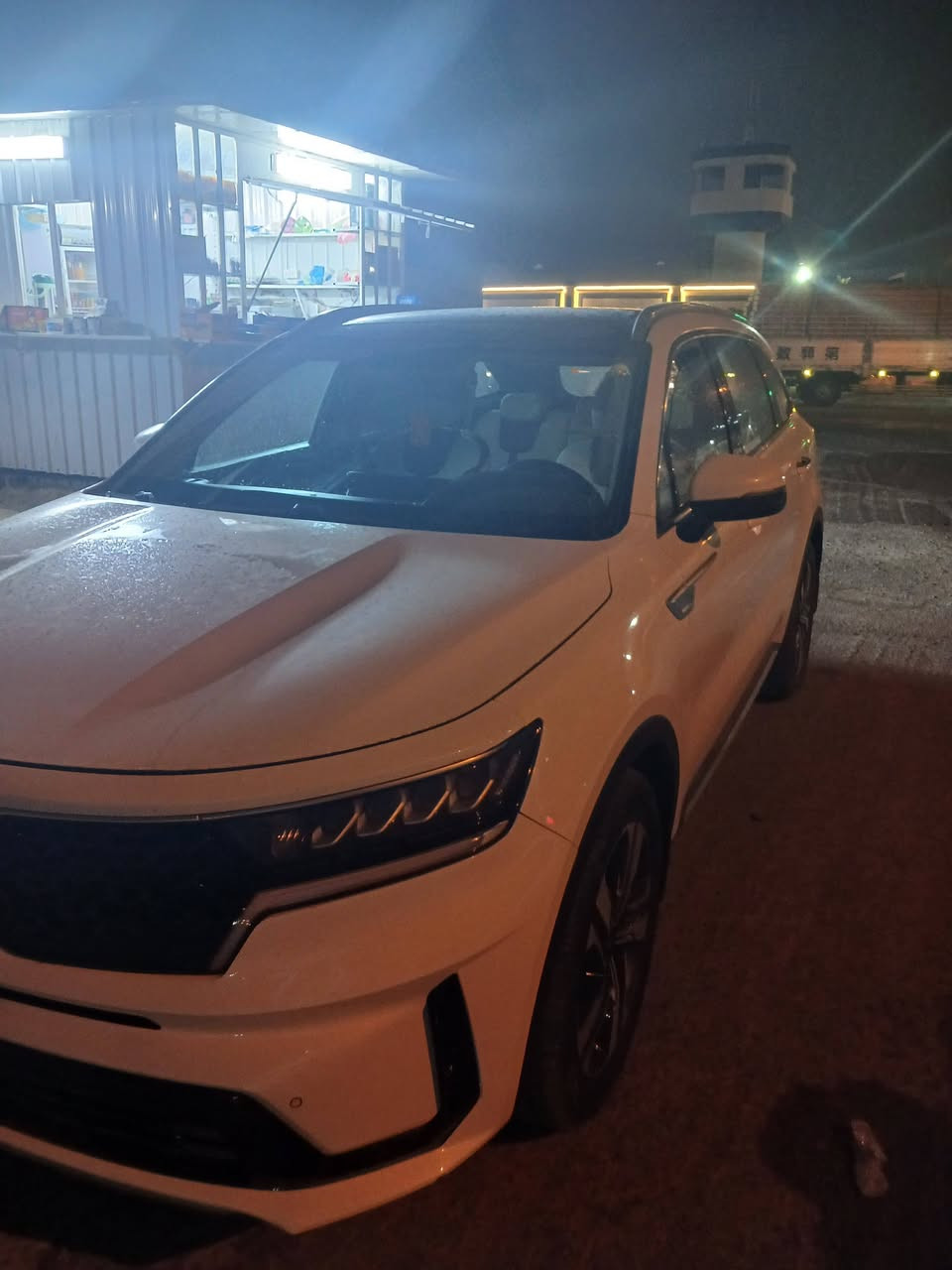 للبيع سورنتو موديل 2021
بانوراما كير ماوس  فتحتة سقف 
بارد خشم البنيد +بارد اسفل قبق الجنطة 
وموجود خدش  فوق باب الصدر  منشور ويه الصور 
العداد ٧٦ كيلومتر
السعر 275 قابل للتفاوض
***********
