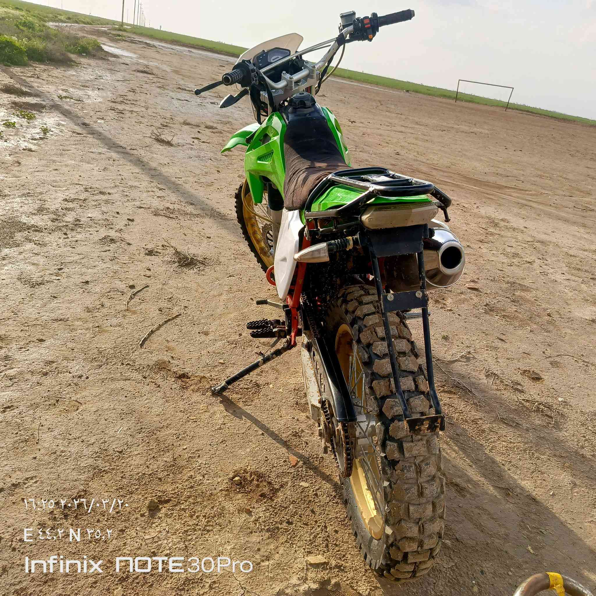 قفاز موديل 23 للبيع او مراوس اب سونك 25او 26اوهيوشة 25للاستفسار ***********
