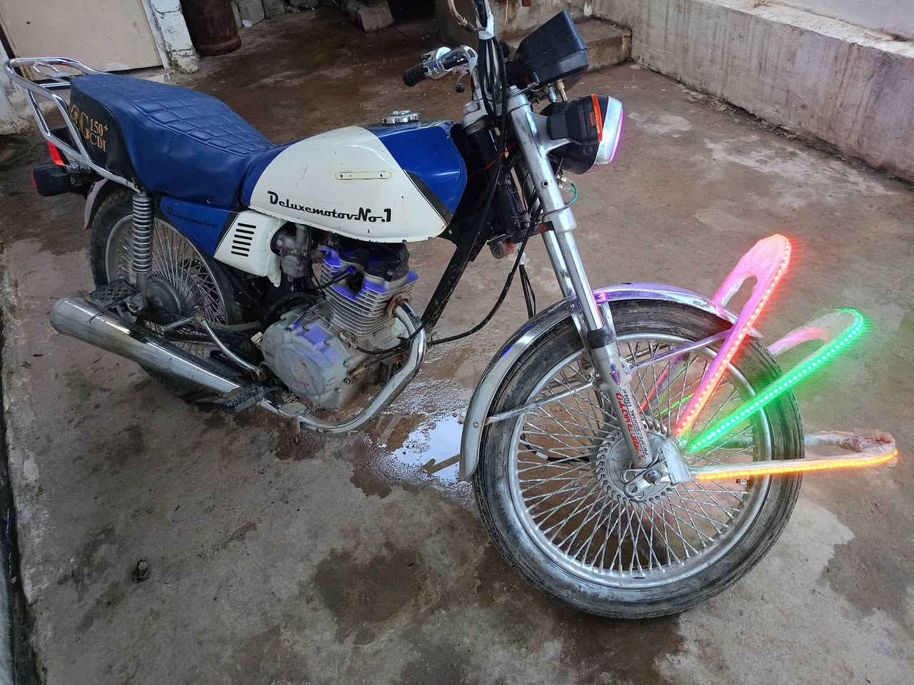 السلام عليكم ماطر تايجر للبيع موديل 2020 محرك معمر شرط بس محرك معمر سعر الماطور 425 وبي مجال هذا رقمي ***********
