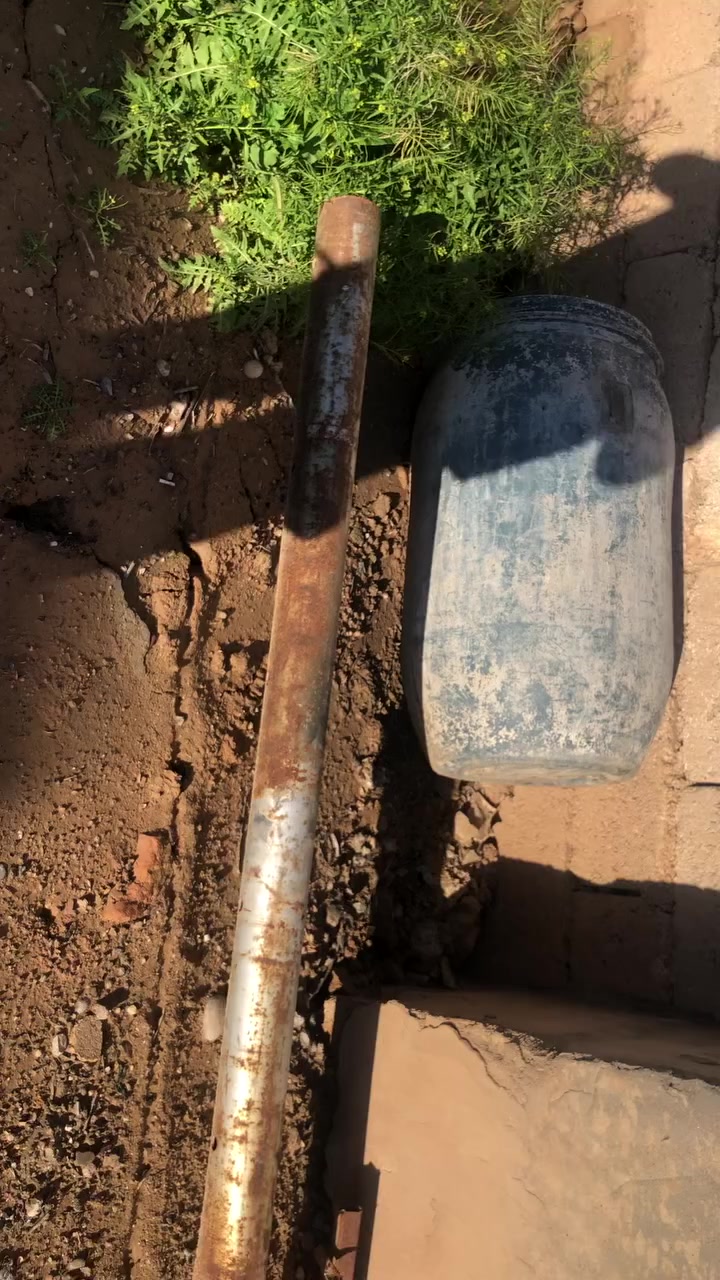 السلام عليكم  عامود للبيع طوله 7:50 سعر 60 الف عنوان جلولاء هـ ***********
