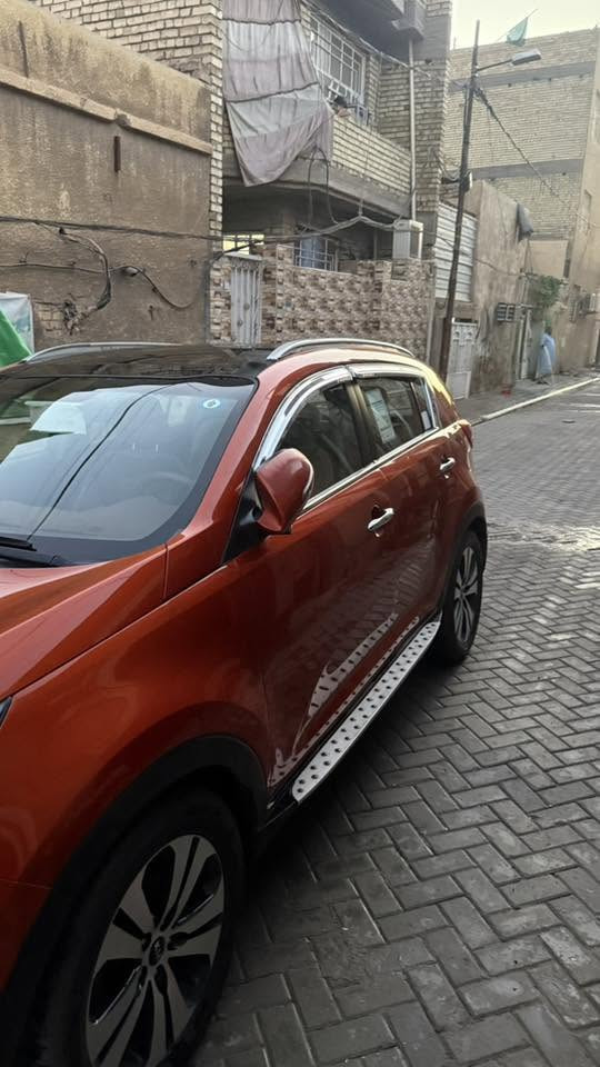سبورتج موديل 13 خليجي مكفولة من كلشي
فول مواصفات 1/1
مواصفات 
بصمة 
بانوراما مري شفط 
كل المواصفات بيها اعلى فئة معروضة 155 ورقة 
بأسمي السيارة 
مكان بغداد مدينة الصدر 
***********
