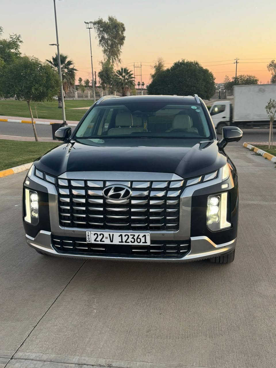 Hyundai palisade  2024 calligraphy
هونداي بلسايد كلگرافي 

موديل: 2024

الحالة: بنيد صبغ شبر  بارد صندوق قطعه صغيره 

بدون دواخل ايرباك ستيرن 

العداد 26 الف كيلو متر

المواصفات: كلگرافي  فول 1/1 

 شاشة عرض داتشو. المحرك   v6    3.8 

بصمة تشغيل + بصمة ابواب 

اصطفاف ذاتي(تقديم +ترجيع)  

فتحة سقف +بانوراما

سماعات هارمن كاردن عدد ١٦

 رادار امامي  + خلفي 

حساسات امامي + خلفي 

كامرات عدد 6  360 درجة 

كشنات امامي خزن ميموري 

كشنات كهربائي تدفئة وتبريد🥶

داخل ابيض

انارة داخليه (محيطيه) + انارة دشبول 

بردات جانبية

تبريد مركزي امامي + خلفي منفصل التحكم

تحكم ستيرن + شفتات

تدفئة ستيرن 

مرايا هيتر + تعتيم 

صندوق كهربائي شفط + اربع وضعيات فتح صندوق

وضعيات قيادة  (٥)

ويل كب حجم  ٢٠ 

اوتو هولد + نقطة عمياء 

سايد بريك بصمة + مثبت سرعة

شحن وايرلس 

إشارات بالمرايا  + إشارات جانبيه

2اوتو بريك 

تحديد مسار

شاشة ديجتال كبيرة

تشغيل عن بعد .

تدليك كشن .

دفع رباعي 

نظام مانع انزلاق 

 نظام نزول منحدرات كشنات Vip منفصل

العنوان البصرة 

السعر 325

التواصل اتصال على الرقم ***********
