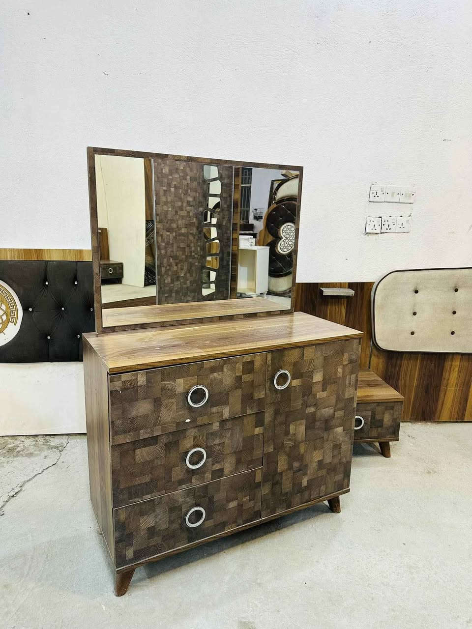 غرفه تركيه 5 قطع سلايت 400 نقل شد مجاني بغداد, العراق


**إذا كنت صاحب هذا الإعلان وتريد حذفه لأي سبب، رجاءا أرسل رسالة إلى الدعم الفني**