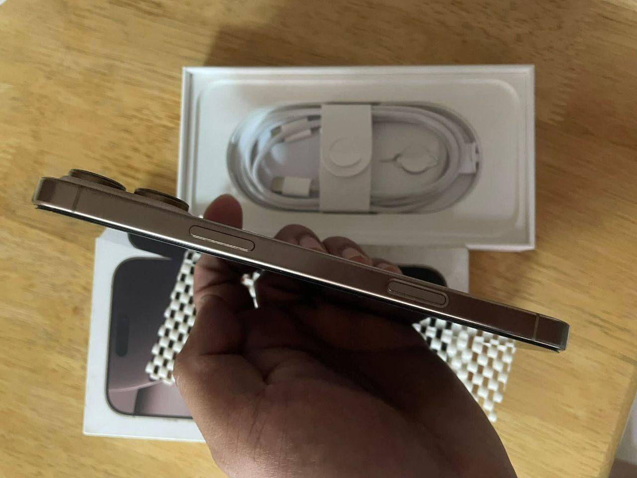 16 pro max
512GB
90%
Original
صفر ضريبه مفكش مسمار
متاح تقسيط


**إذا كنت صاحب هذا الإعلان وتريد حذفه لأي سبب، رجاءا أرسل رسالة إلى الدعم الفني**