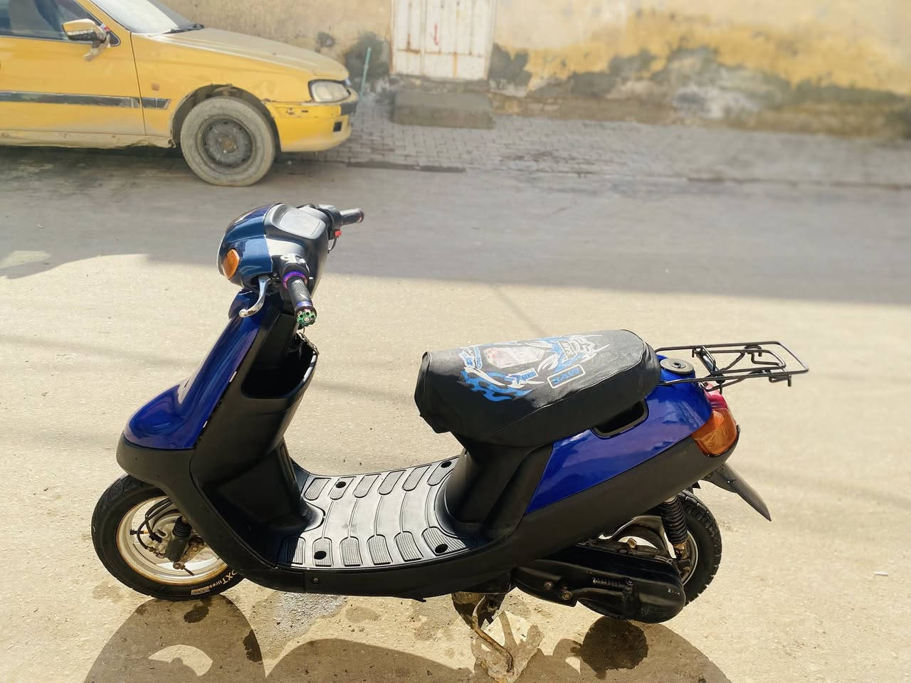 السلام عليكم الدراجه للبيع مبدل بس كفر للجماليه دراجه مكفوله مكينه ما مفتوح كربائيات سلف هندر كله شغالل دراجه ناشفه السعر خاص***********
