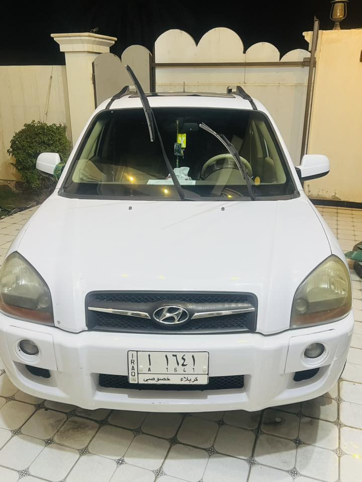 السلام عليكم
للييع هونداي توسان 

موديل 2009

محرك 2000 

فتحه 

5 ويل كب 

تبريد تدفءه كهرباءيات كلشي يشتغل 

بيه الباب مال السايق صبغ والباب ضهر السايق صبغ بدون ضربه 

حداديه  مكفولة

سعره 117 وبيه مجال 

للاستفسار  *********** 

مكان بابل
