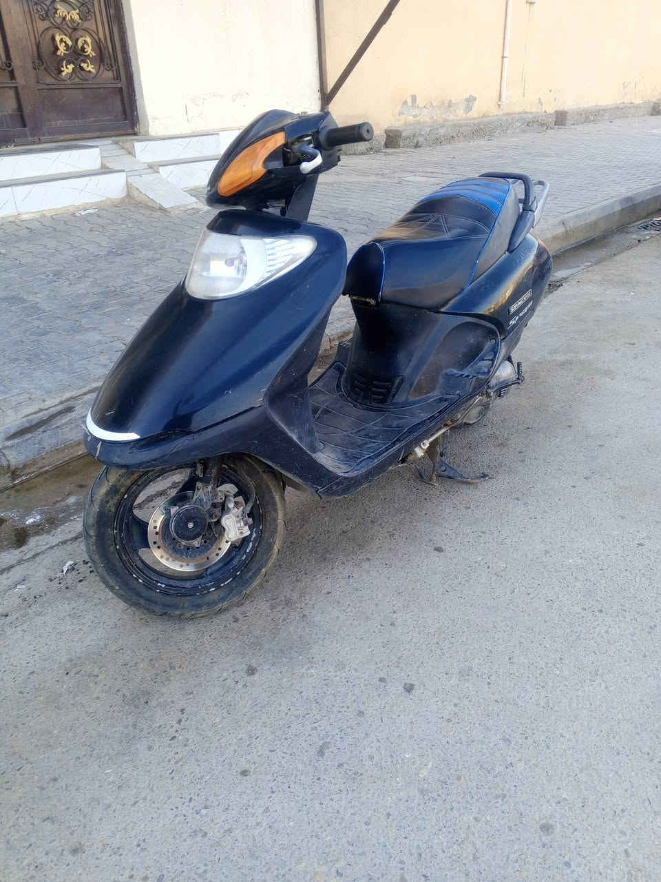 سبيسي للبيع دراجه نضيفه مكينه مبدل بس بلاستيك ولف فقط سعر 550 رقمي ،***********
