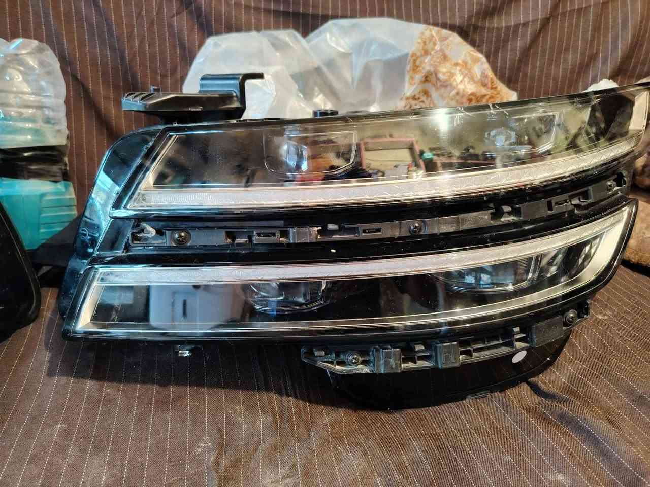 سلام عليكم لايتات للبيع زوج سيدونه
وزوج ازيره
 وزوج كدنزه
 وتك السيره سوناتا
وتك السيره النتره
وتك الأيمن مهافي. رقم هاتف***********
