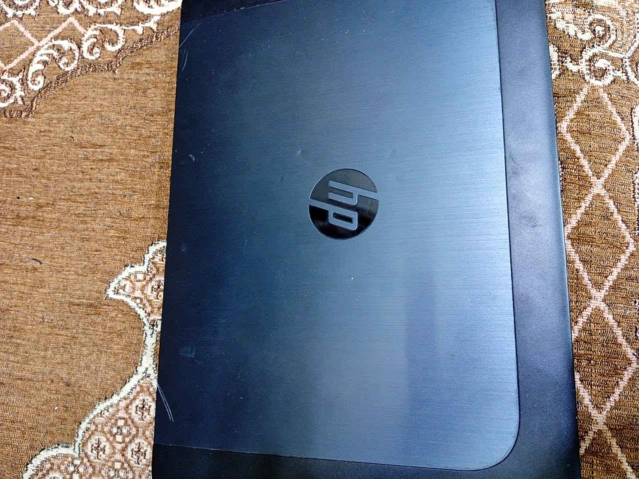 للبيع لابتوب 14 HP Zbook
i7 جيل رابع
رام 8
شاشة 15
من الجهه اليمين يحتوي على منفذ الشاحن ومنفذ ايرثلنك ومنفذين USB ومنفذ السماعه كما موضح بالصوره ومن اليسار منفذين USB ومنفذ SC وتهويه 
البطارية مبدلة والشاحن مبدل
الجهاز نظيف كلش وما بي ضربات
وندوز منصب ويشتغل طبيعي بس يحتاج تفعيل فقط
مناسب للشغل والدراسة والاستخدام اليومي 
السعر 160 قابل للتفاوض للشراي فقط
مكاني البصره 
تواصل خاص
او واتساب ***********

