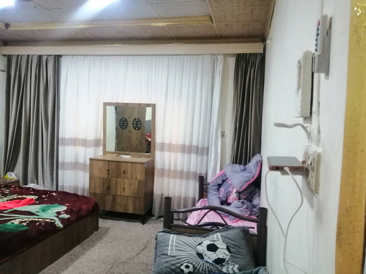 دار للبيع
المساحة ٢٠٠م
واجهه١٠م
نوع العقار طابو صرف
طابقين الطابق الأول بي غرفتين نوم
ومطبخ واستقبال وصحيات داخل وكراج

الطابق الثاني بي غرفتين نوم وهول
وصحيات
عنوان الدار قرب جسر الحصو والرمل
القادسية الثانية
السعر مناسب جداً 130 مليون
للأستفسار والإتصال

***********
***********

مكتب الراشد للعقار
القادسية الثانية فرع جامع الهدى
