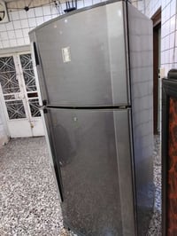 ثلاجه مستعمل  نوع دلانس سعر 250  بغداد حي الاعلام  07765749105واتساب