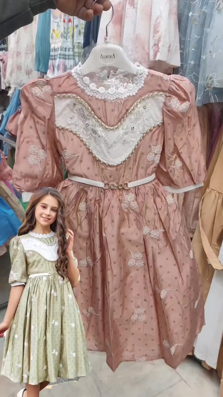 فستان بناتي فول درجه اولى 
قياس 6/8/10/12
العنوان سوق بعقوبه خلف جامع الفاروق السوق المسكف مال تنزيلات ازياء البياتي 
#العراق #بغداد #ديالى #بعقوبة #اكسبلور_فولو


**إذا كنت صاحب هذا الإعلان وتريد حذفه لأي سبب، رجاءا أرسل رسالة إلى الدعم الفني**