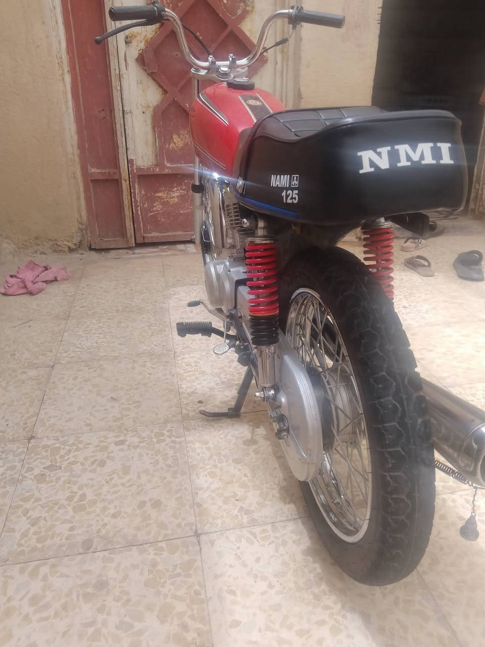 دراجه للبيع محرك ما مفتوح ب 450 وهذا رقمي ***********
