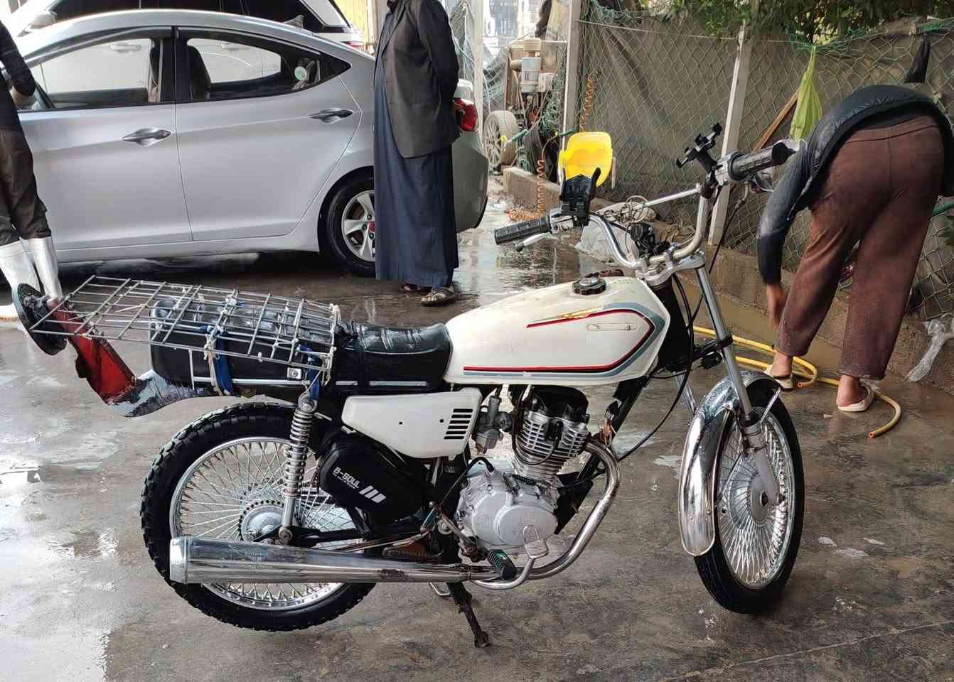 دراجة تايكر محرك مكفول
اوراق سكنر 
موديل 21
السعر 400 الف
مكاني كربلاء 
***********
