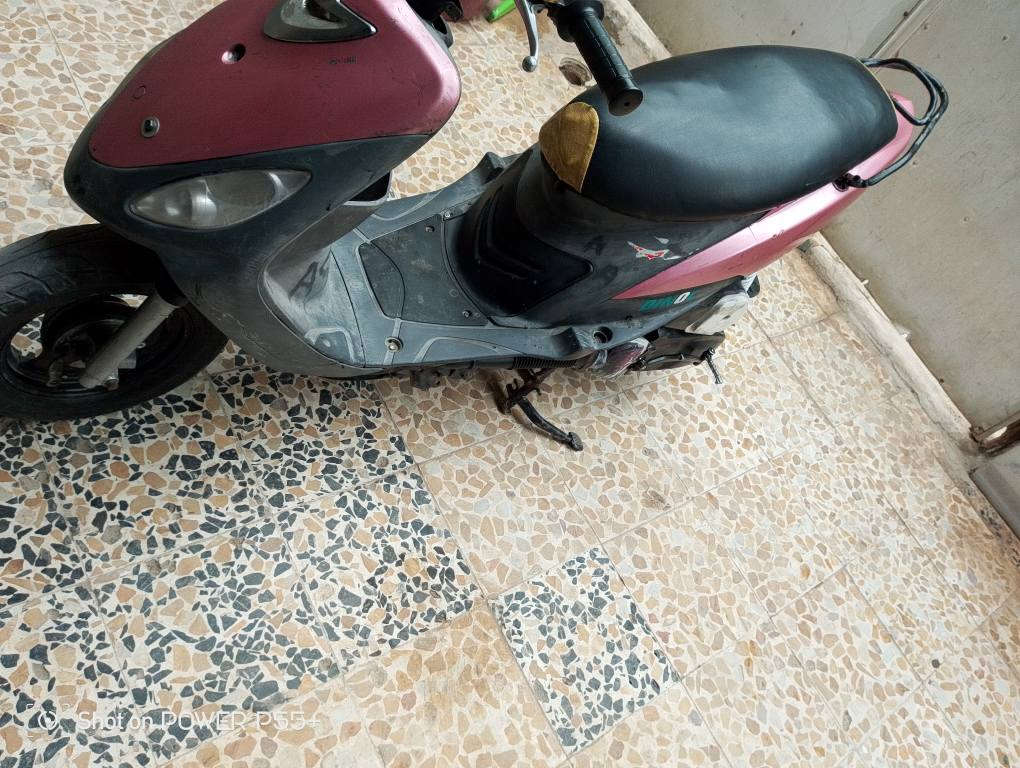 ماكس منغولي شغاله كهربائيات مزودة56 
أوراق بأسمي شلعه معدل مكينه نظيفه ناعمة سعره450 اتصل*********** عمارة, ميسان
