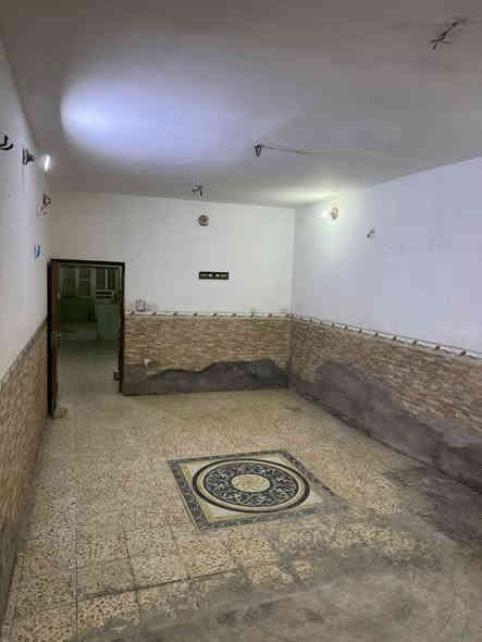 مشتمل للاجار الشعب قرب سوك شلال ٨٠ متر غرفتين نوم 

مع خدمات واستقبال السعر ٤٠٠ قفل 

معروض بمكتب الكناني***********
