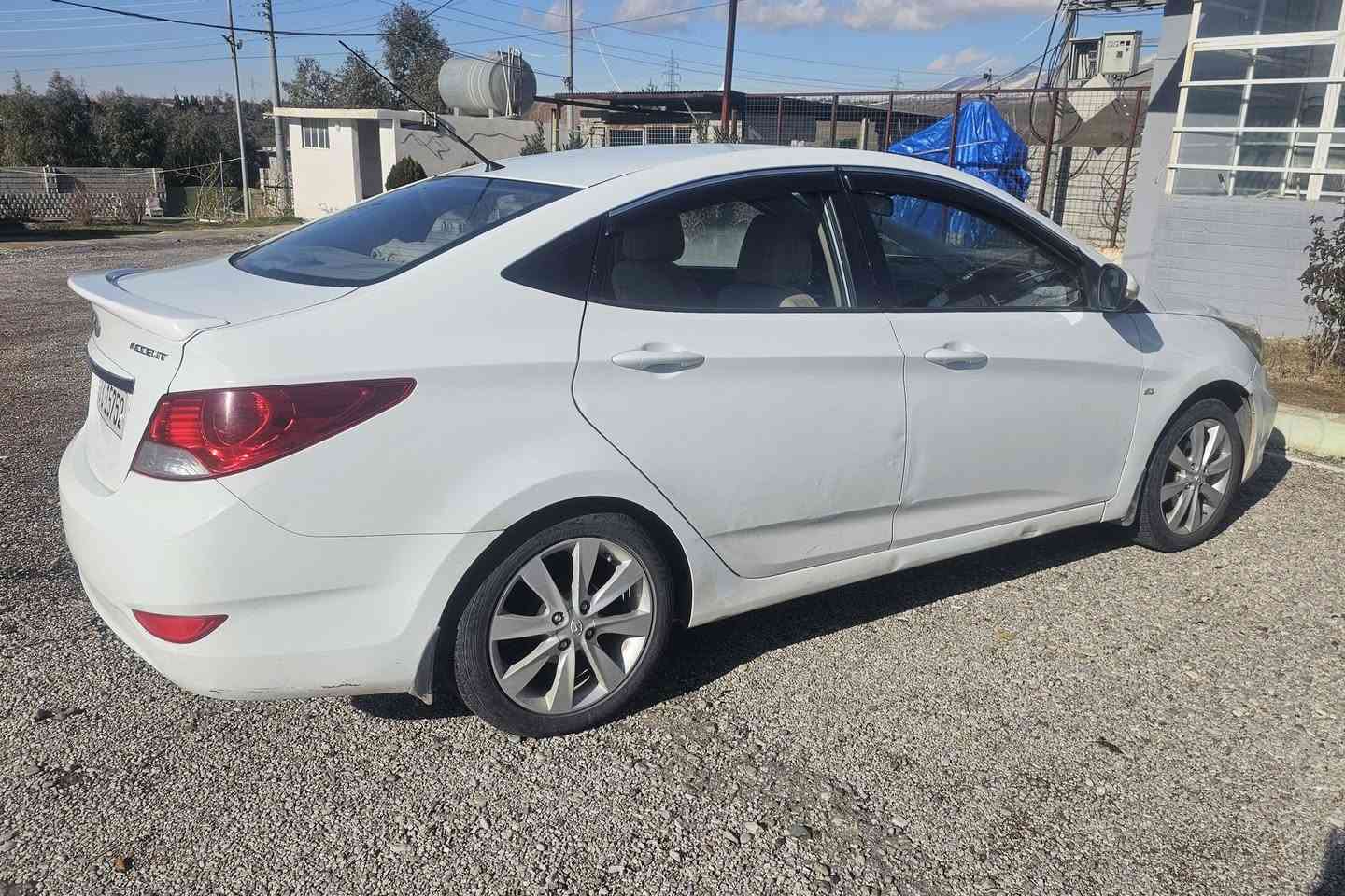 هیۆندای ئه كسينت 2012  گێر ئۆتۆماتیک 
سەنەوی نوێیە تا 2030 
هیچ مەسرەفێکی تێدانیە 
زۆر پاک و خاوێن 
وێنەی سۆنەرەکەیم داناوە 

سـعـر : لە کۆمێنت داوابکە ڕاستەوخۆ بۆت دێت 📥 

گێر و مەکیەنەی بەشەرت 
هیچ کێشەیەکی تێدا نییە 

ژمارەی خاوەنەکەی 
***********
شوين  زه رايه ن
