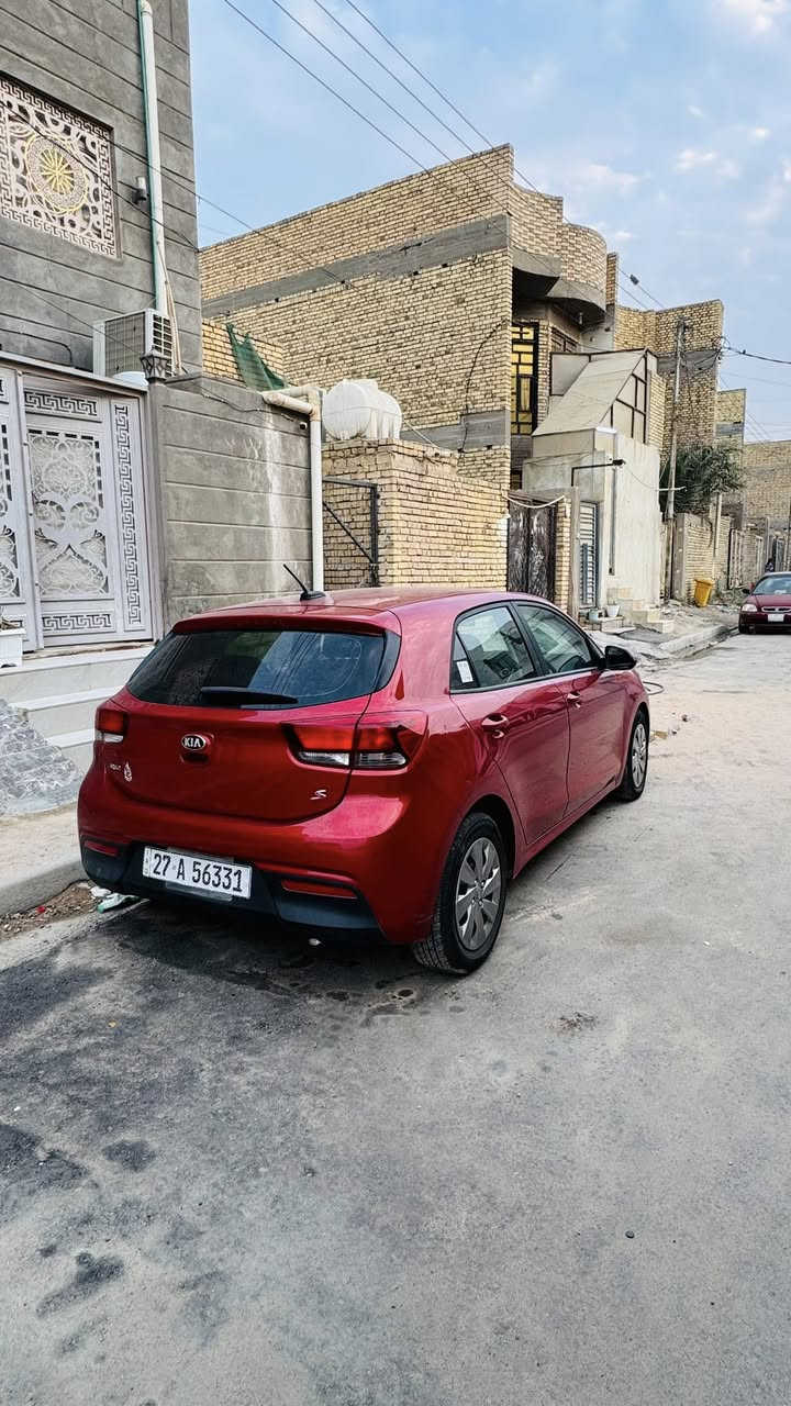 مكلف بالنشر للبيع كيا ريو هاچ باك ٢٠٢٠ ماشية ٣٧  مواصفات  حلوه محرك ١٦٠٠ دوش السعر ٩٨ العنوان حي اور  
للتواصل ***********
