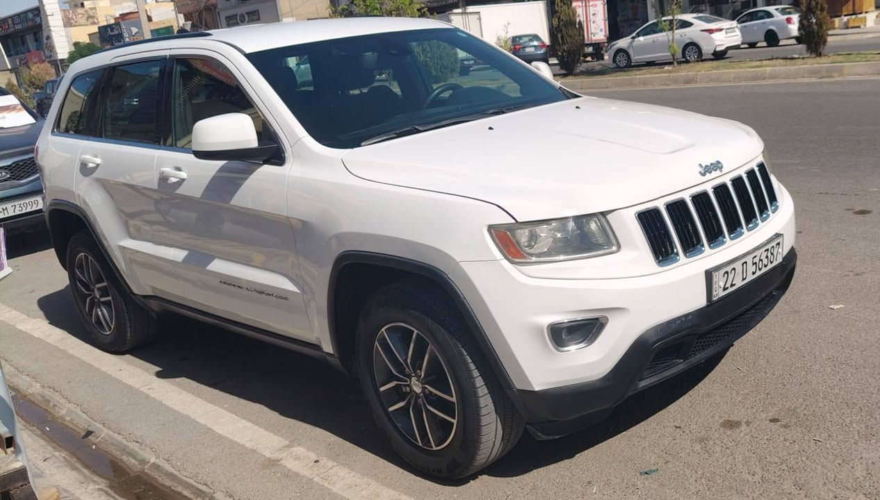 لاريدو ٢٠١٤ كندي كلين ماشيه ٩٧ ميل كير ومحرك بل شرط السياره غرفتها جديده سياره ما تصرف عليها دينار سياره جاهزه سعر ٢٣٠ وبيها مجال مكان السياره كركوك رقم الهاتف *********** .
