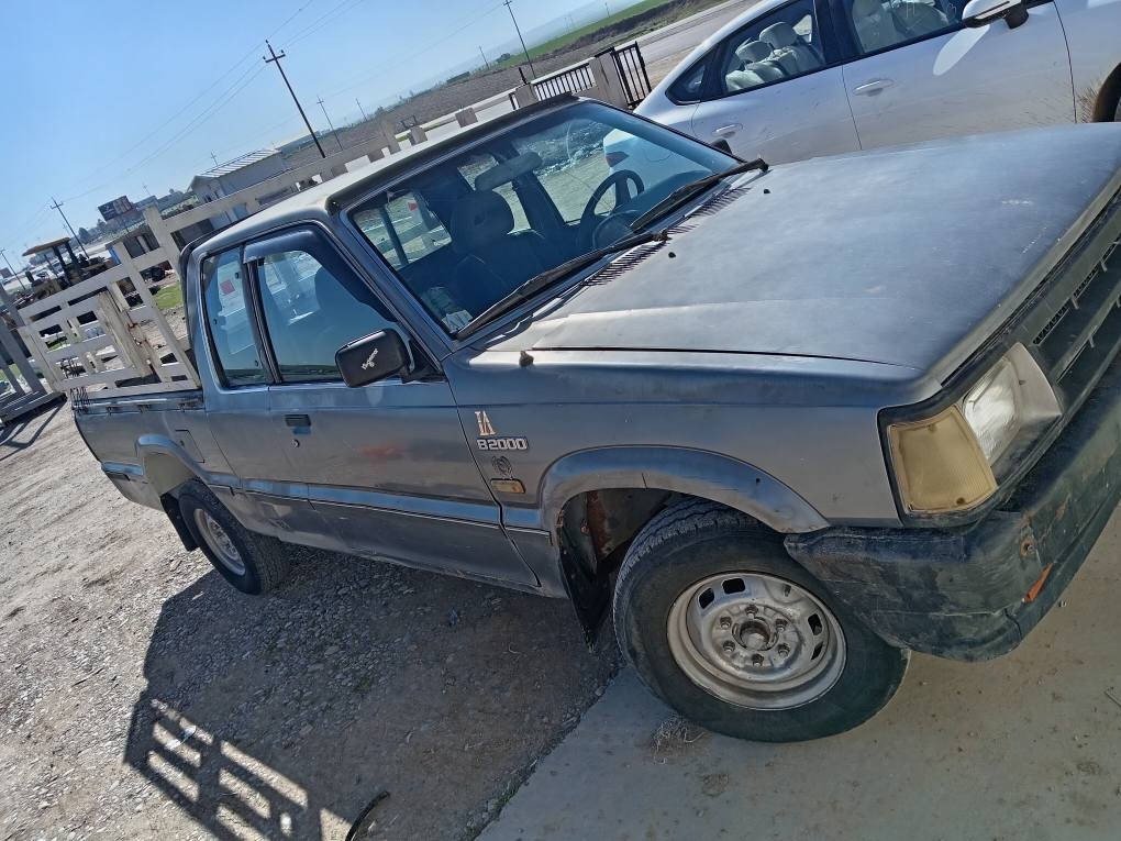 پیکاب مازدە مۆدێل 1990
*********** ديبيس, كركوك
