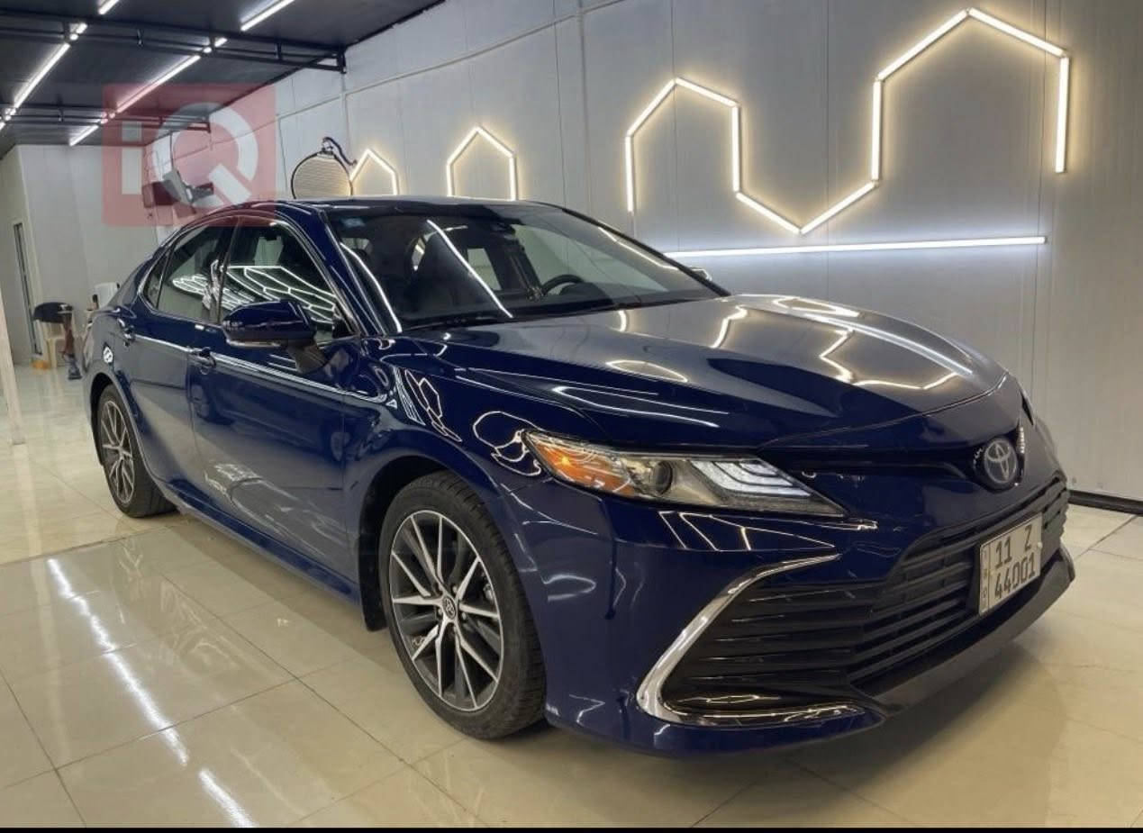 سلام عليكم كامري للبيع فقط موديل 2023 XLE فول مواصفات ماعدى الفتحة حادثهة بس بنيد مبدل ومصبوغ بدون اير باك ماشي 30 الف مايل سعرهة 20500$ بغداد/ حي الجهاد ***********
