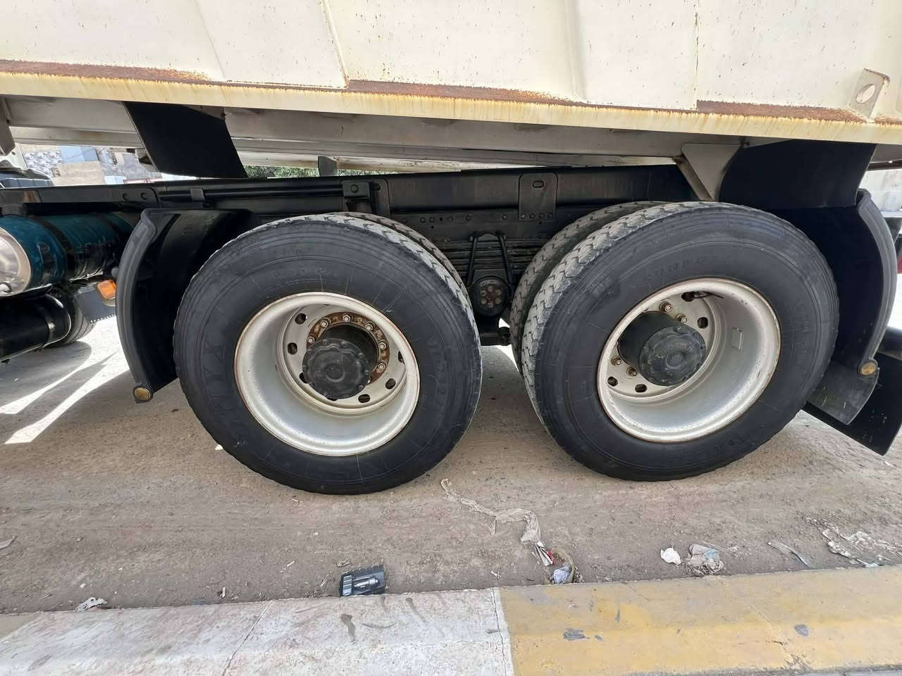 مان بۆفرۆشتن
مۆدیل 2009
فول مواسەفات
مەکینە 400
أنچگتر
گێڕ عادي 
هاڤ
ڕەقەم انبٱر 
سعری 
 ***********
