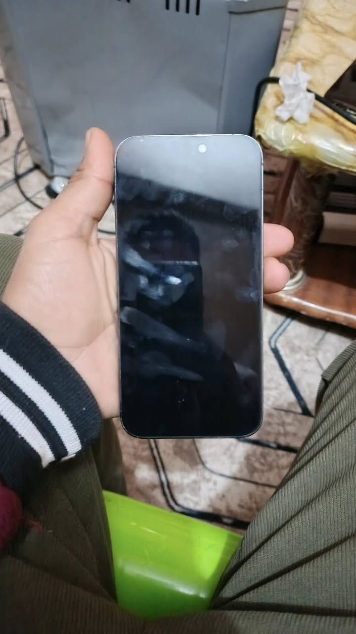 ⸻

📱 للبيع آيفون 14برو ماكس

• نظيف وشغّال 100%
• البطارية 100 مبدلة
• اللون اسود
• الشاشة مستبدلة نوعية زينة
•نموذج M ماستر
• ويا الجهاز كيبل أصلي فقط

استخدام شخصي، البيع لعدم الحاجة

💰 السعر: 600,000 دينار
قابل للتفاوض البسيط للجاد

📩 التواصل خاص او 
***********
***********
