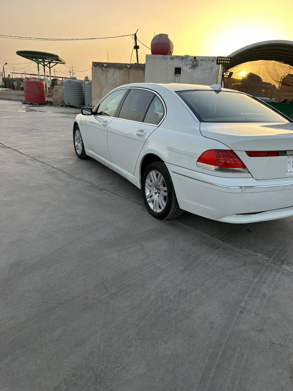 سلام عليكم باخره موديل 2004خليجي باب طيول سياره جديده بمعنه الكلمه كفاله عامه من حادث كير مكينه حداديه تبريد تخم تاير سياره جديده بمعنه الكلمه4ابواب شفط امريايه شفط صندوك شفط سلايت 3طكات تحكم كشنات ميموري 3وضعيات ستيرن كهربائي  تتفه تبريد لايت عالي ناصي 5بردات رقم بصره انكليزي مشروح وطني بسمي تحويل ثاني يوم هزه جديده بيه مكانات صبغ كلير عنوان السياره البصره السعر 110وبيه مجال الشراي الاستفسار اتصال عله هذا الرقم***********رجاء الرجاء بدون خاص
