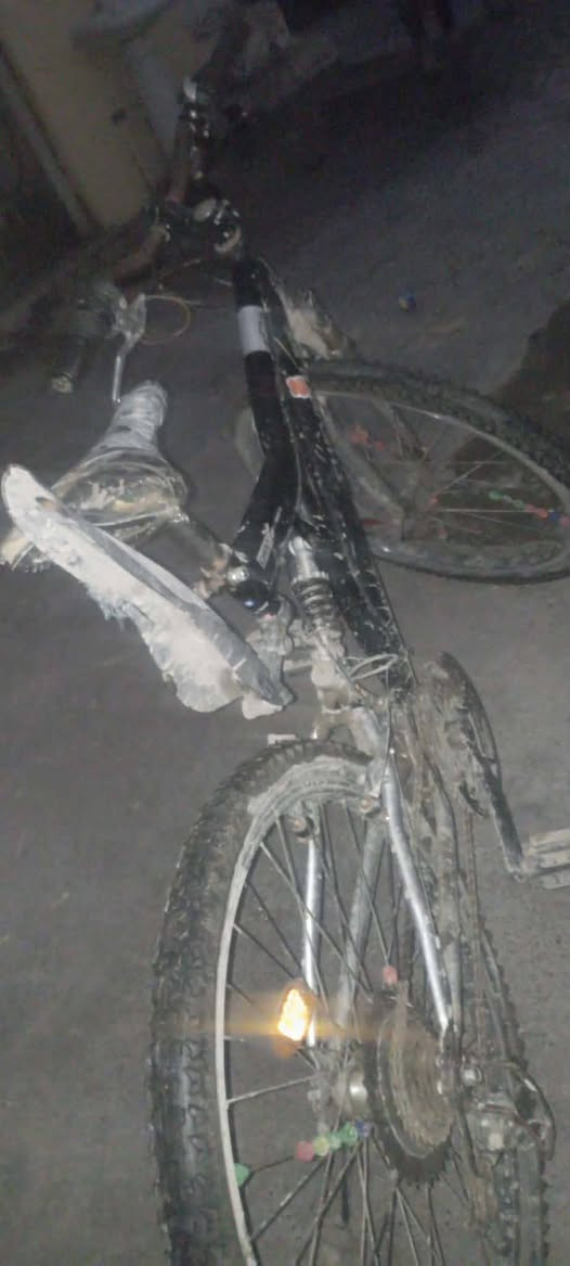 السلام عليكم جمعه مباركه علينا وعليكم بايسكل للبيع حجم 26 امريكي جبلات السعر 80 وبيج اللي يريده يراسلني على هاي الصفحه الناشره بيه


**إذا كنت صاحب هذا الإعلان وتريد حذفه لأي سبب، رجاءا أرسل رسالة إلى الدعم الفني**