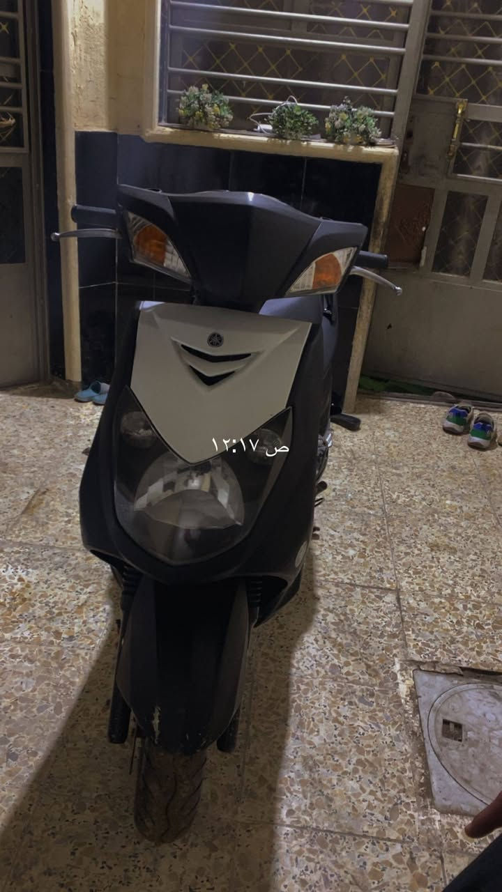 السلام عليكم. دراجا. سكنس فحل الدراجه خير من الله مكفوله كفاله عامه من كهربائيات مكينه مامفتوحه صالنصه بلادي +صجميه امل60الف مكاني المين الثانيه شارع النواب *********** السعر 750 وبيها مجال
