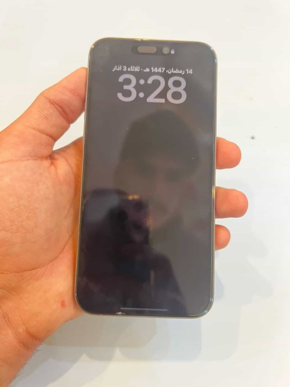 السلام عليكم
15 برو ماكس 

ذاكره 256 

بطاريه 98 

عدد الدورات 327 وقابل للزياده 

نموذج za دبل سيم 

الجهاز جديد لمعنه الكلمه 

لون تيتانيوم المرغوب 

بل شحن قطاره 

السعر 1025 وبي مجال 

الاستفسار ع الرقم *********** //***********
