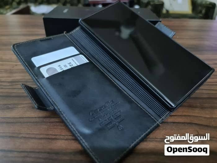 السلام عليكم جهاز نطوني بي ٣٠٠ الف شعدك سعر تشتري بي فوك ٣٠٠ نزل بالتعليقات كلكسي نوت عشرين الترا فايف جي 256 ذاكره ورام 12 لون المرغوب الوردي اللماع دبل سيم كارت شريحه شرق اوسط استعمال شخصي جهاز نظيف ومرتب الجهاز ممفتوح ومابي اي شي متصلح او متبدل نهائيا والجهاز بي فقط مثل متشوفون بالصور فطر بسيط جدا لدرجه ما يتلاحظ الا واحد يقرب وجهة من الجهاز بالشاشه وموجوده صوره الفطر بالصور مال الاعلان كذلك فطر جدا صغير على زاوية ظهر الجهاز تكدر تشوفه بالصور مال الاعلان موضح كذلل، وباقي الجهاز نظافة كامله مكملة واي استفسار رقمي واتساب *********** متواجد بغداد كرخ
