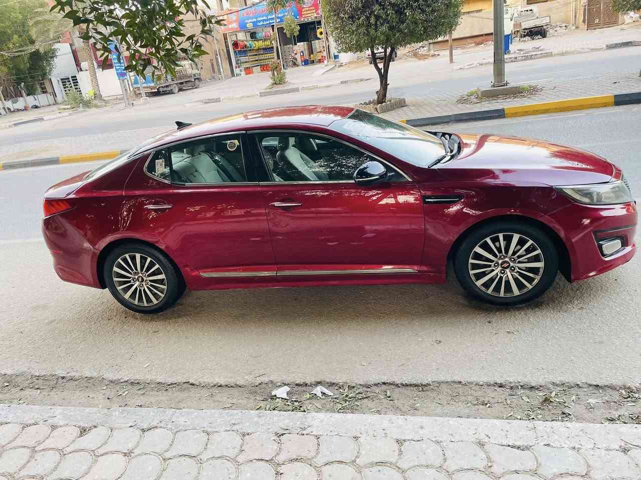 للبيع كيا اوبتيما موديل 2015 
رقم دولي جديد السنويه لغاية 2030 
وارد امريكي صور الحادث + السونار مرفق بلمنشور 
مواصفات شاشه كامره حساسات اماميه خلفيه اشاير بل مري رادار جانبي تحكم استيرن جهتين مثبت سرعه نظام اكيو كشنات كهرباء شفتات استيرن ويل كب 
تخم تاير جديد
حجم المحرك 2400 محرك وكير مكفولات  
السياره جديده وجاهزه من كلشي 
السعر107بيها مجال بسيط 
لاستفسار  ***********
عنوان السياره كربلاء المقدسة اخون مكلف بنشر بيع فقط
